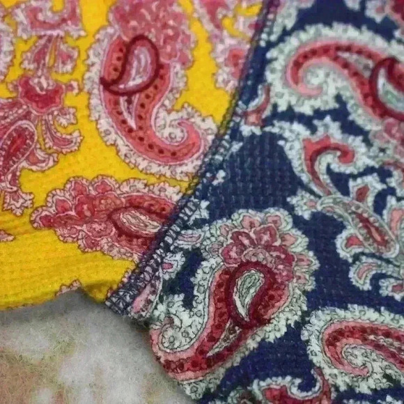 SUNDANCE Thermal Paisley Quarter Sleeve Velvet Detail Button Cuff Women Pet Med - Picture 8 of 9